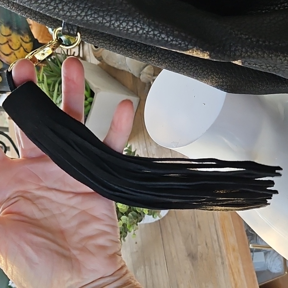 STEVE MADDEN Black Faux Leather Shoulder Large Hobo Shoulder Bag Tassel Charm - Picture 6 of 12